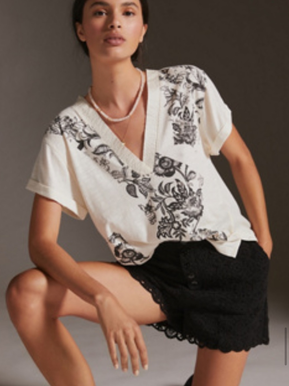 Anthropologie White V-Neck Floral Print Women's Top nwt small Anthro rare!